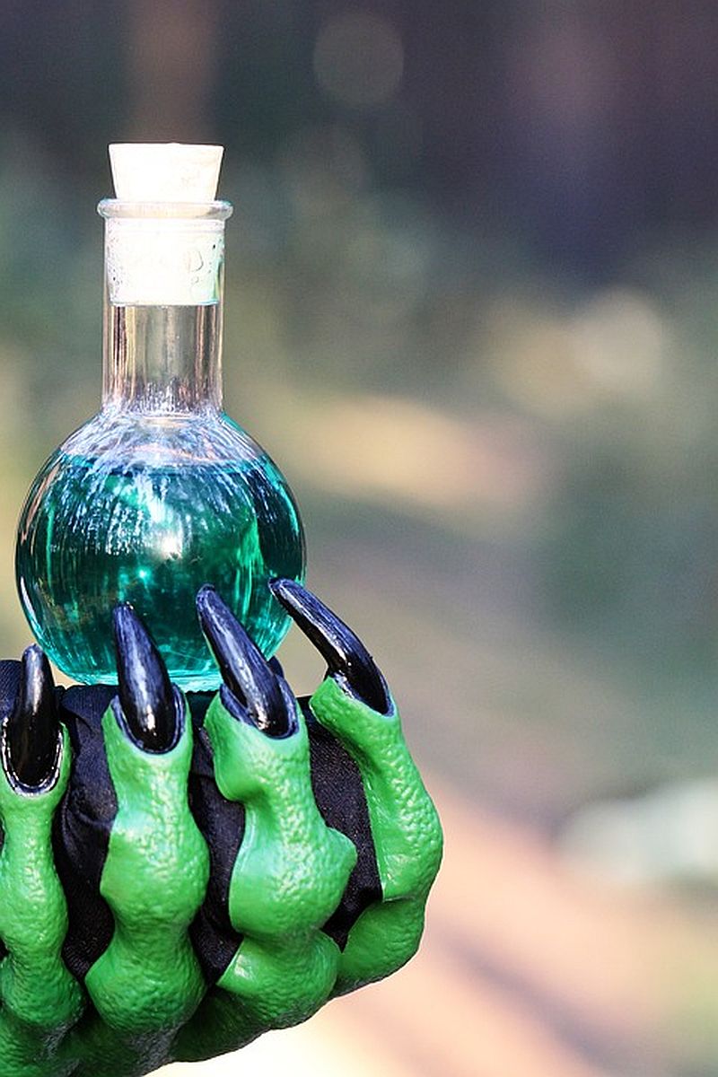 potion-3276168_960_720