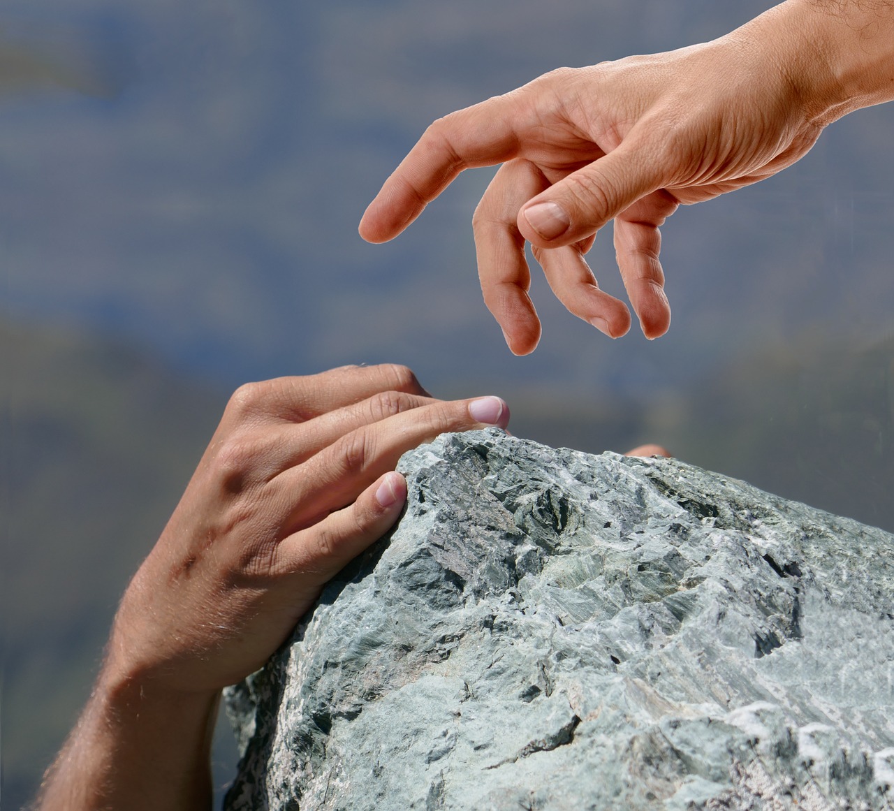 helping-4661809_1280