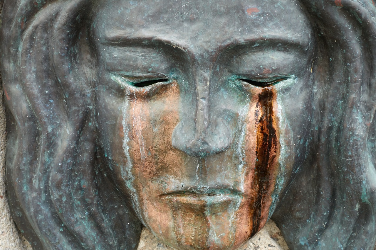 sculpture-2481969_1280