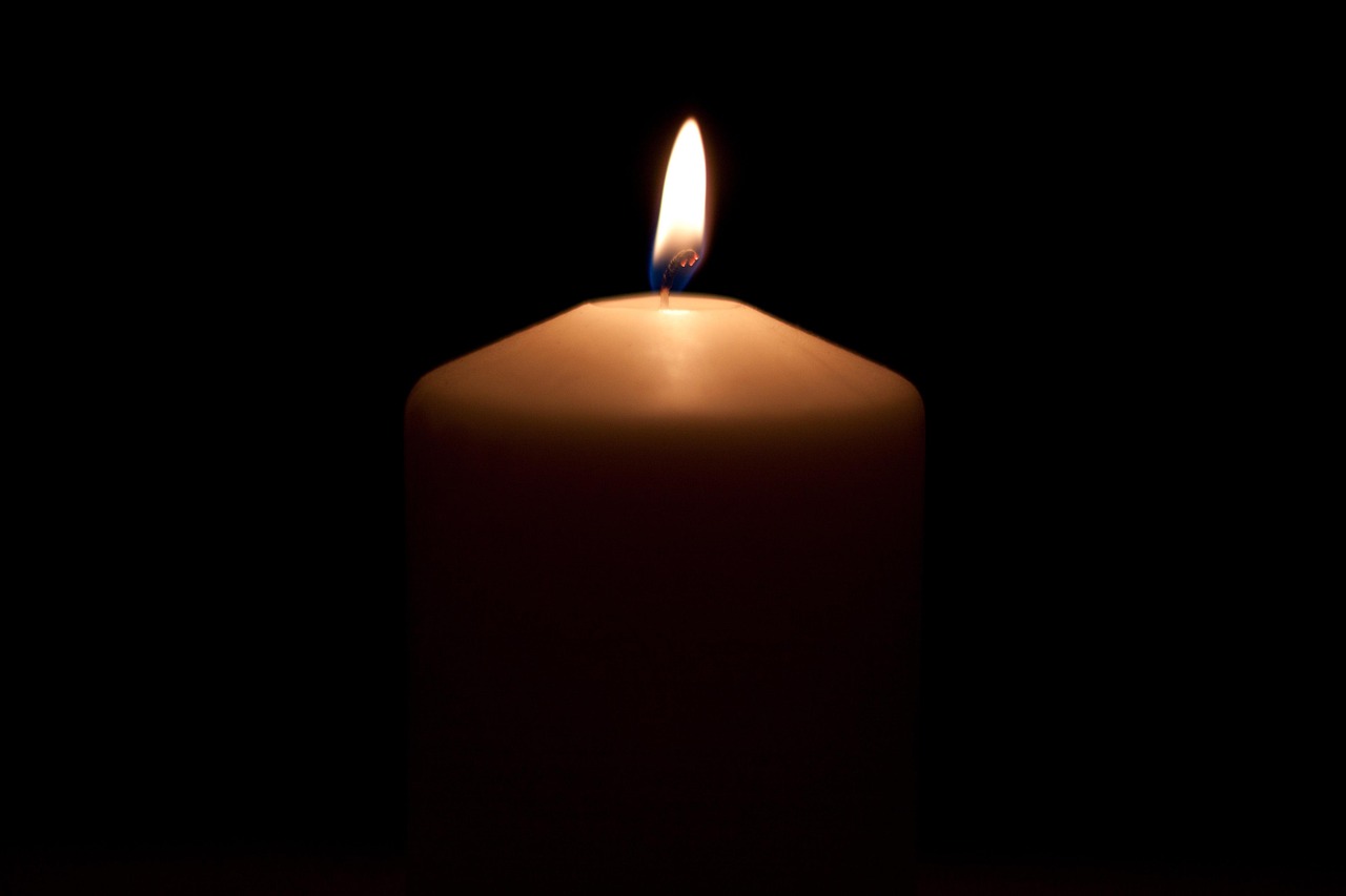 candle-5379456_1280