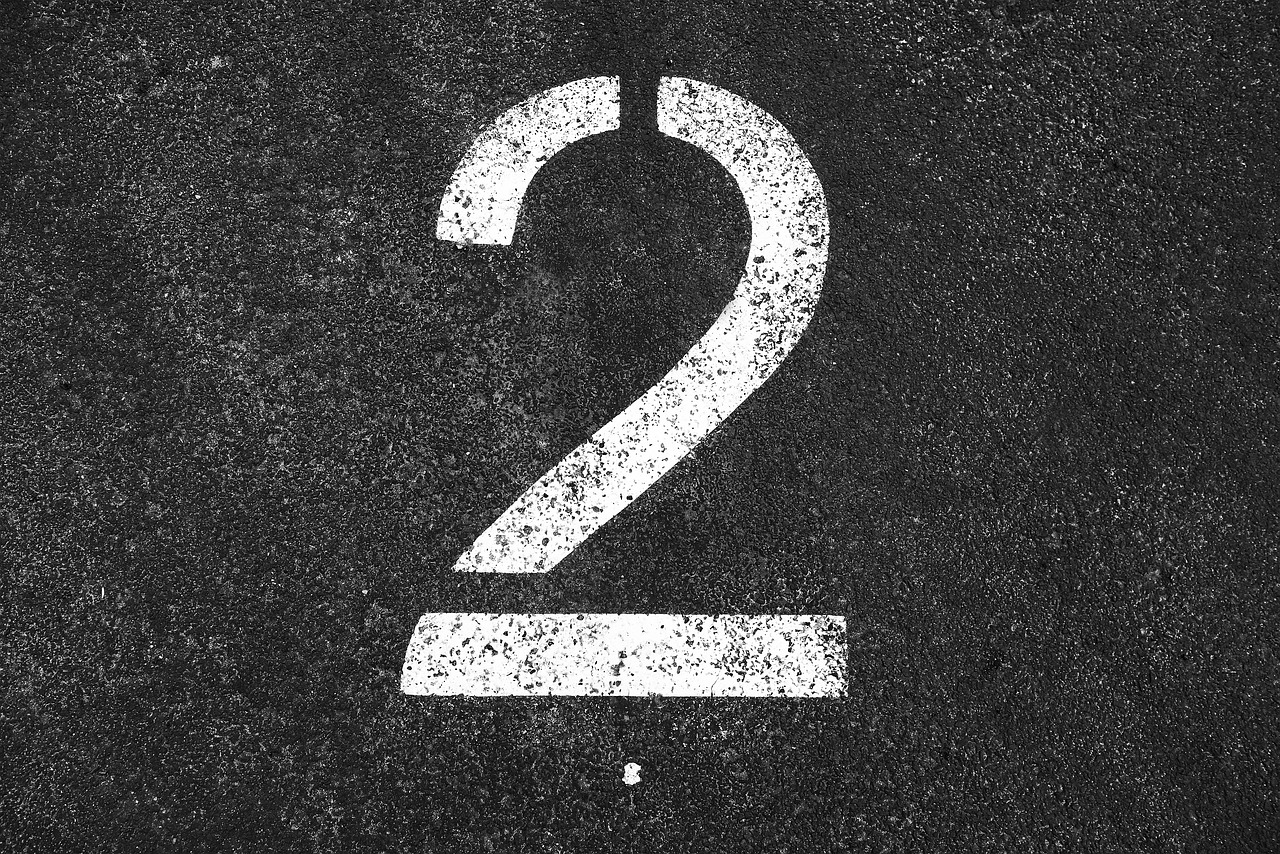 two-3109835_1280