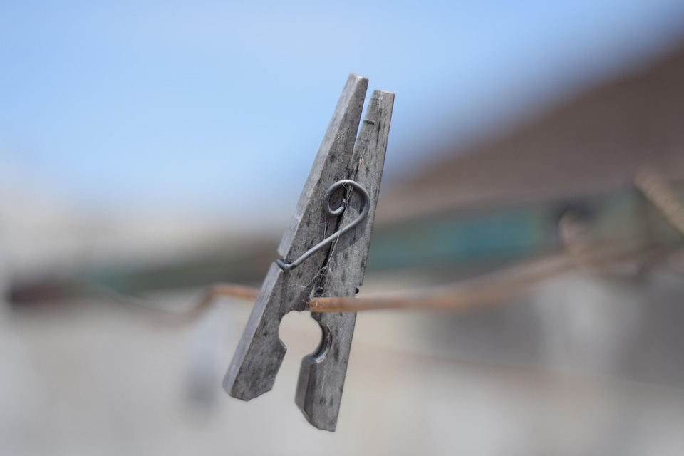 brooch-2374092_960_720