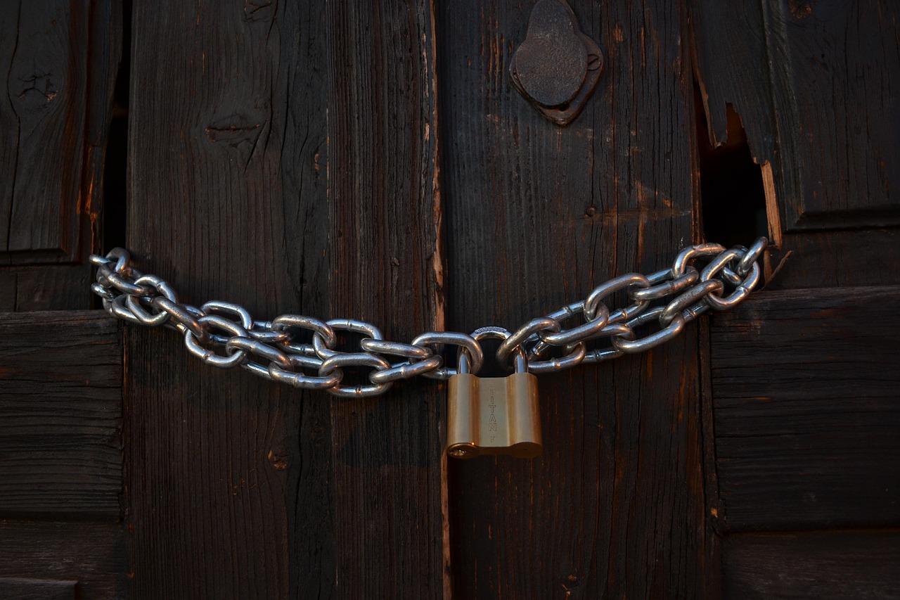 chains-23041_1280