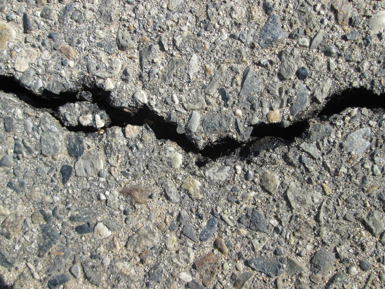 asphalt-315756_1280